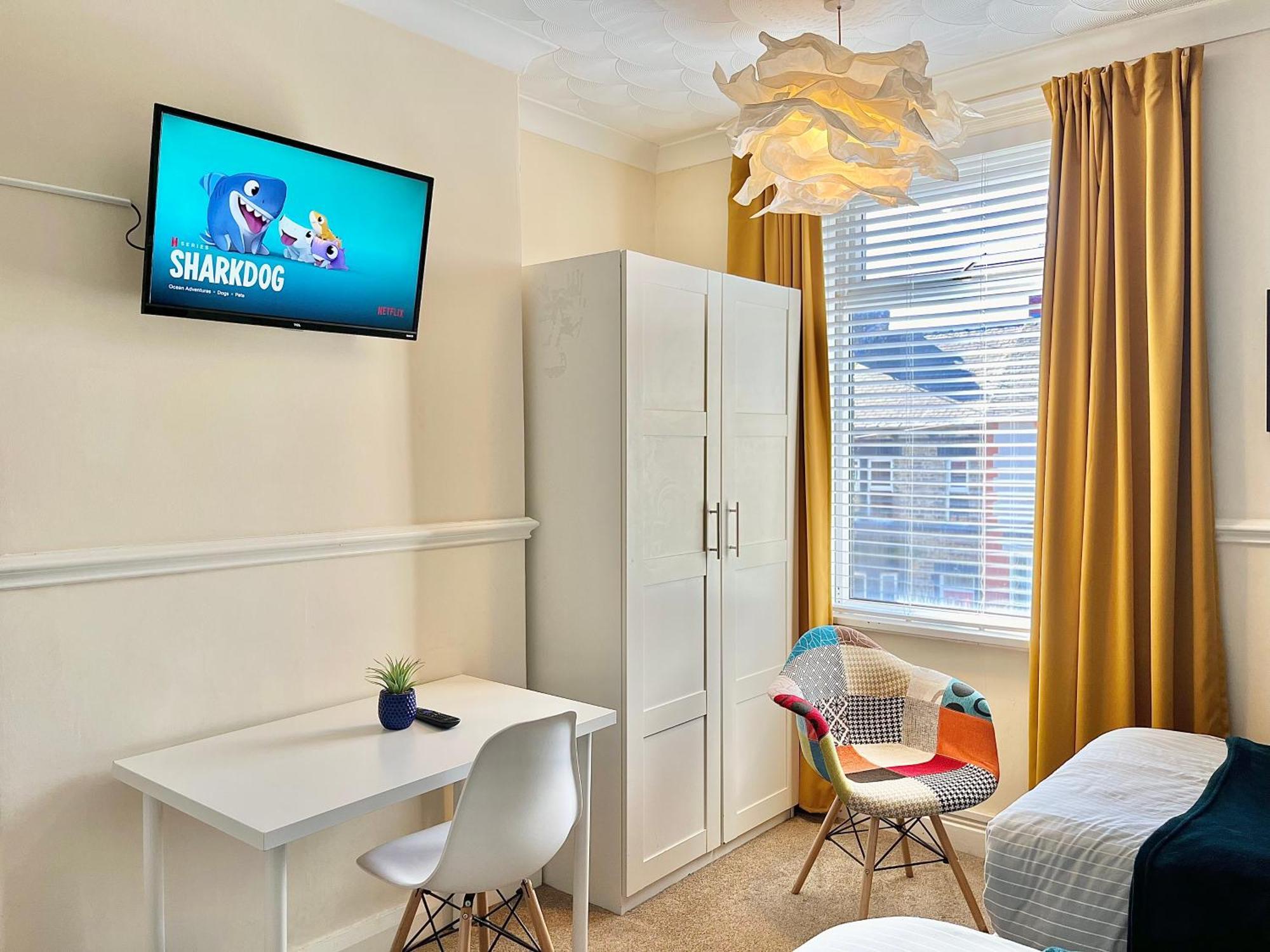 Summer Lane House-3 Bedrooms-Close To M1-Longer Stay-Free Parking Barnsley Bagian luar foto