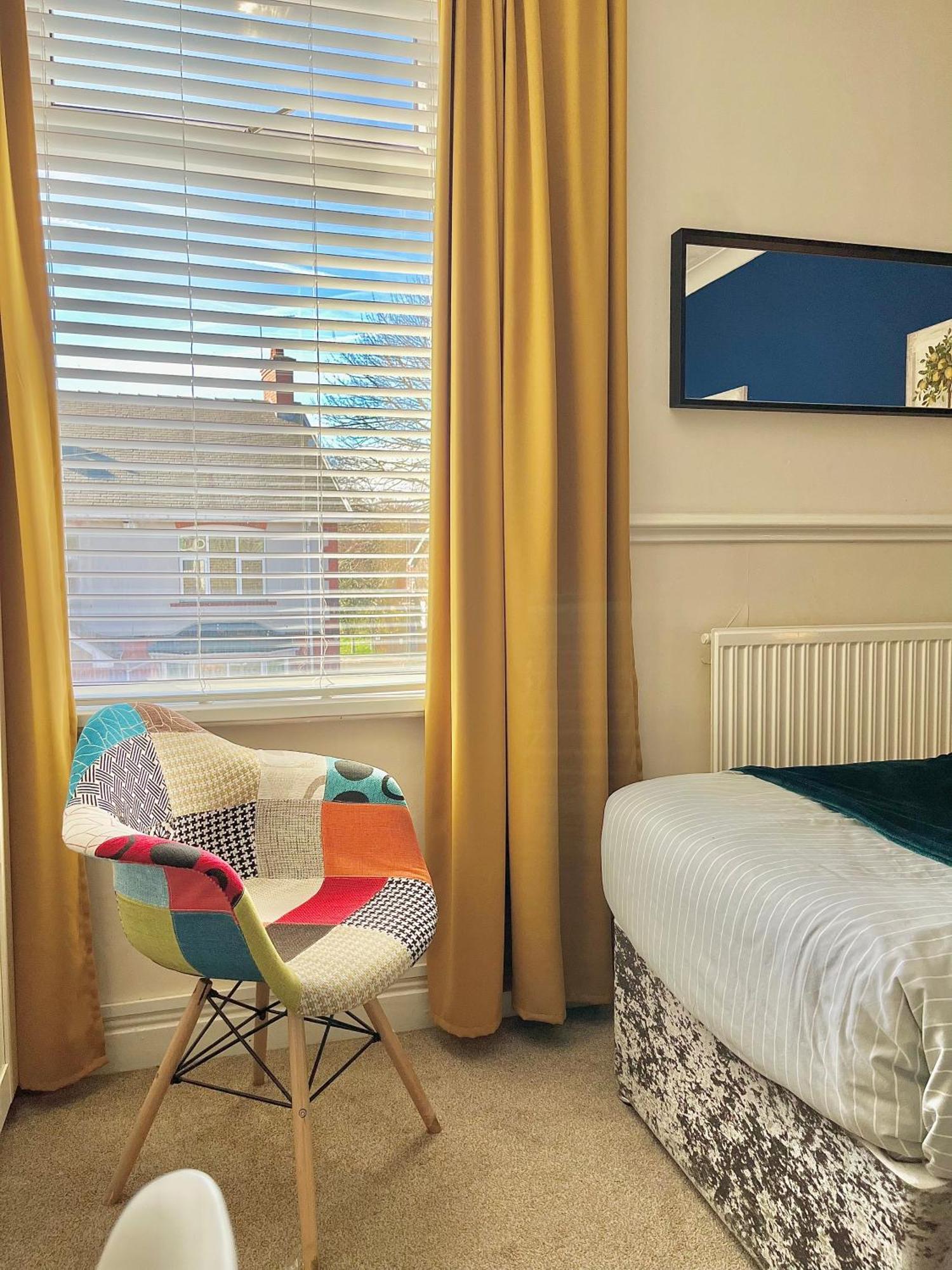 Summer Lane House-3 Bedrooms-Close To M1-Longer Stay-Free Parking Barnsley Bagian luar foto
